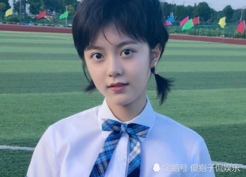 有种整容叫赵今麦化浓妆,粗眼线大红唇,撞脸《沉睡魔咒》皇后