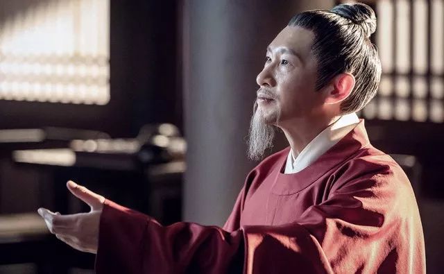 破冰行动中演大毒枭,鹤唳华亭中却演大忠臣,王劲松的演技绝了
