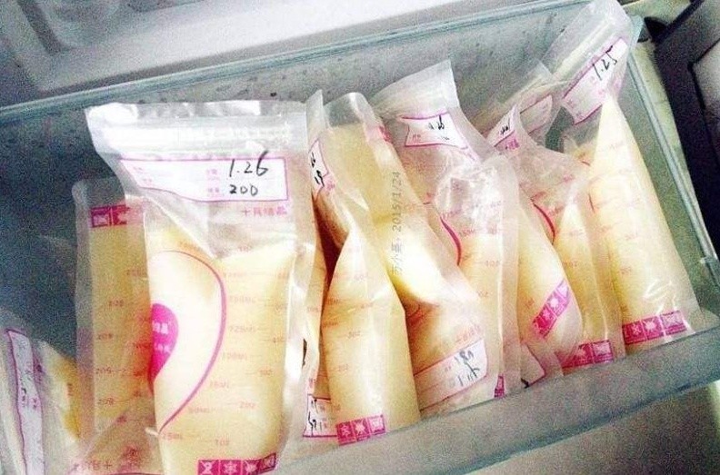 母乳是血变的?没想到乳汁变红的真相,竟是因这个原因造成的