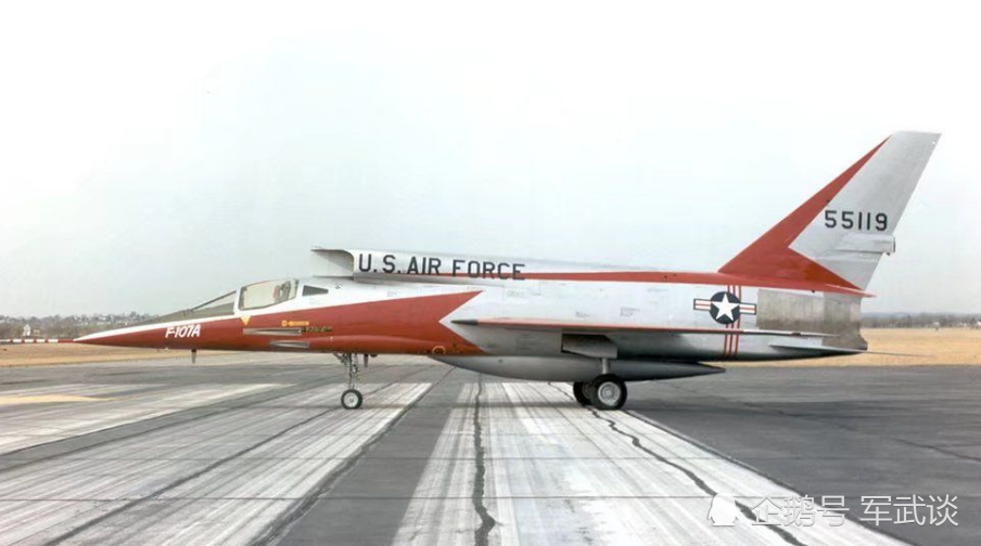 f-107"终极佩刀"战斗机,进气道在脑袋上,飞行员要怎么弹射?