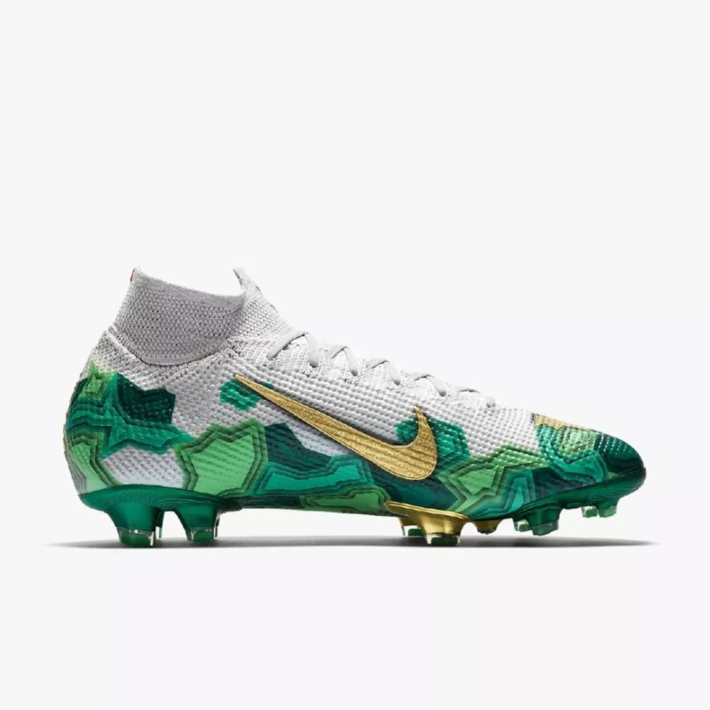 nike 官网上架姆巴佩专属 superfly   elit se fg 足球鞋.