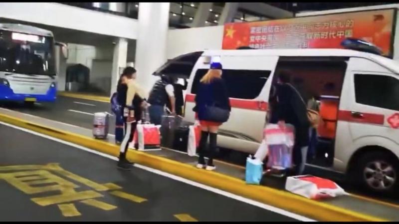 机场接人口语_大兴机场(3)
