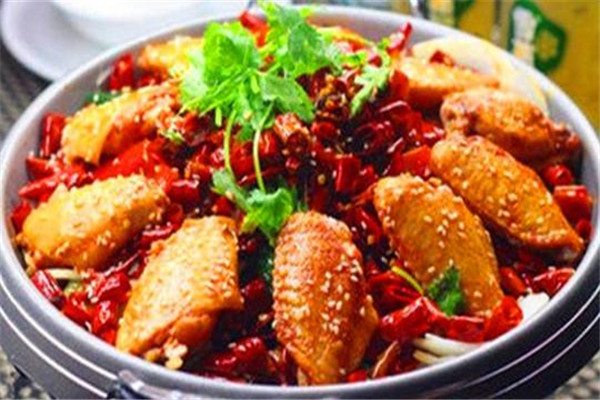 川菜美食:经典川菜口水鸡,干锅麻辣鸡翅,泡椒黑木耳炒