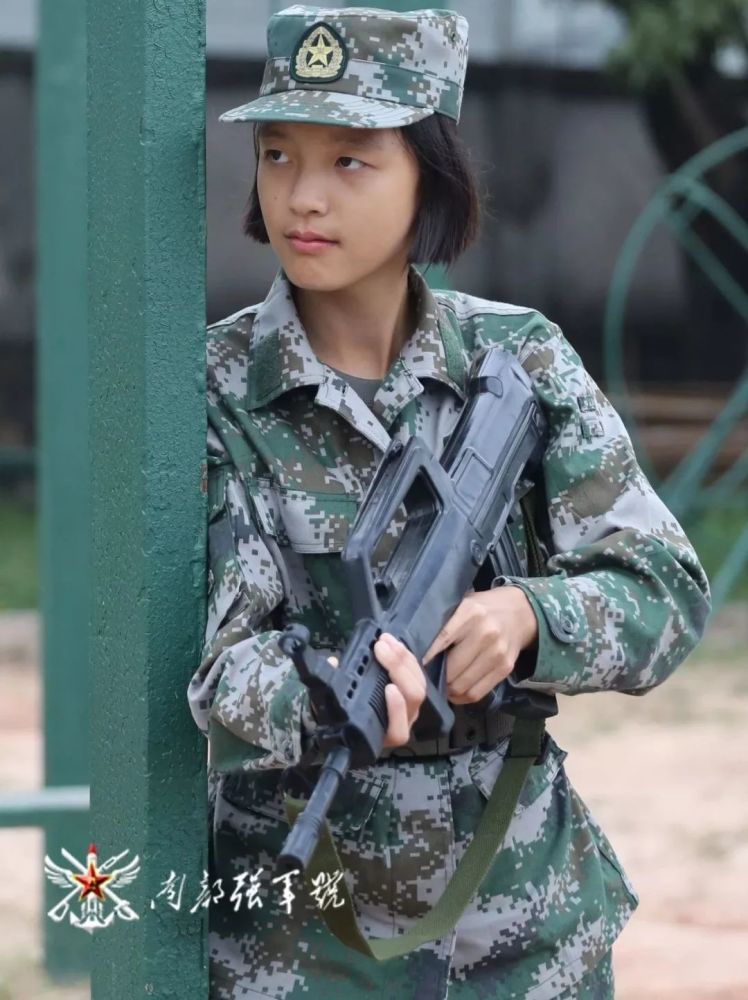 驻港女兵的"美,你可能想不到