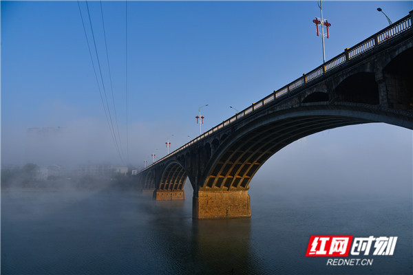 衡东地标:雾气氤氲里的老大桥
