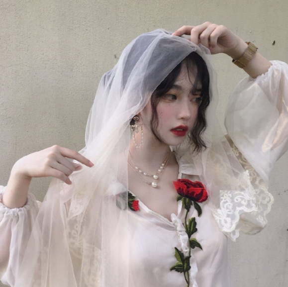 高冷霸气婚纱照图片_动漫女生头像高冷霸气