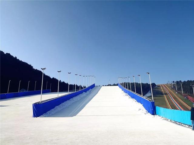 滑雪道