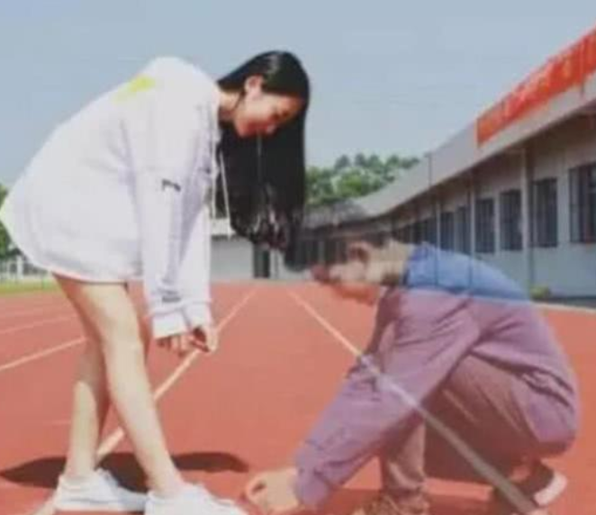 自己的鞋带,这件事情几乎成为了男生必须要做的了,有一个这样的男朋友