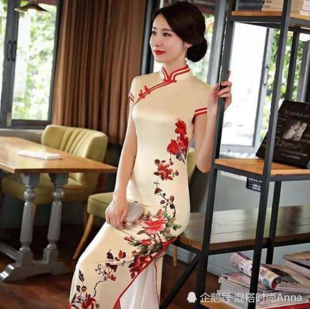 女人穿旗袍"3大要素"韵味十足,原来这样混搭才有气质