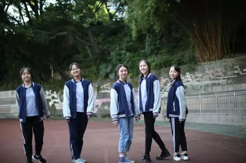 颜值爆棚重庆最美校服大比拼哪款才是你的菜