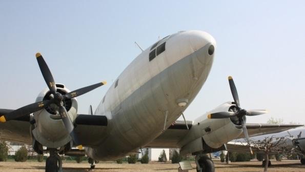 c-46飞机,是美国寇蒂斯·莱特飞机公司1937年研制生产的活塞式运输机