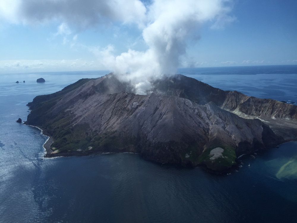 新西兰火山喷发事件引专家热议,活火山到底能不能参观?