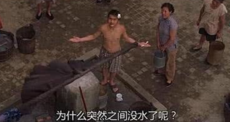 曾凭一句包租婆怎么没水了走红如今身价过亿周星驰都很尊敬他