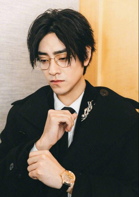 当男星们集体戴金丝边框眼镜,扮演"斯文败类",看看你家爱豆上榜没?