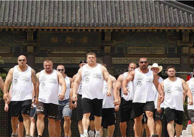 为什么大力士比赛中看不到健身肌肉男,只能看到很多"胖子"?