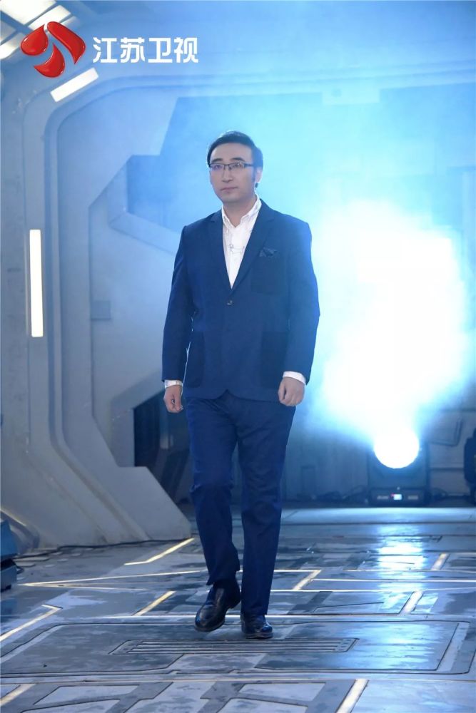 "别人家的物理老师"李永乐 要在江苏卫视《从地球出发》开课啦!