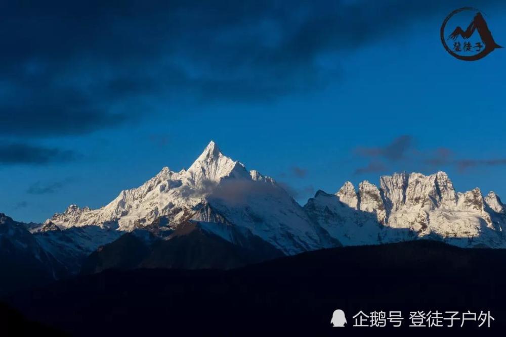 梅里雪山神女峰(缅茨姆峰)