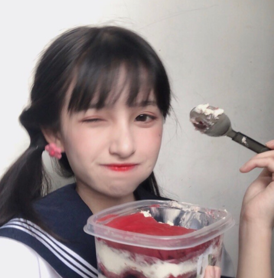 vip·超火·原宿风女生头像:三分钟热度的我,偏偏喜欢了你那么久