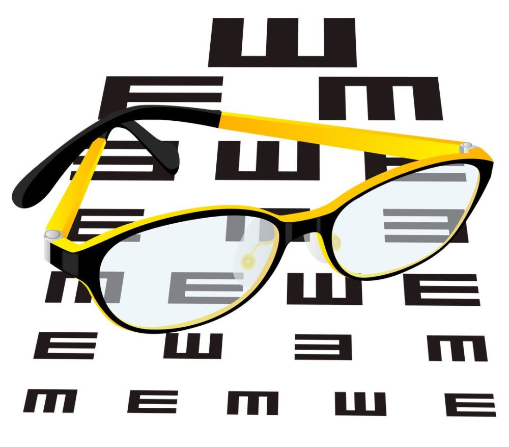 高度近视的危害不仅仅在于视力差,看不清;伴有眼轴延长,还会损害眼底