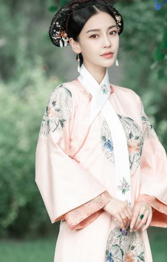 杨颖精美壁纸,清新迷人气质优雅,仙气十足