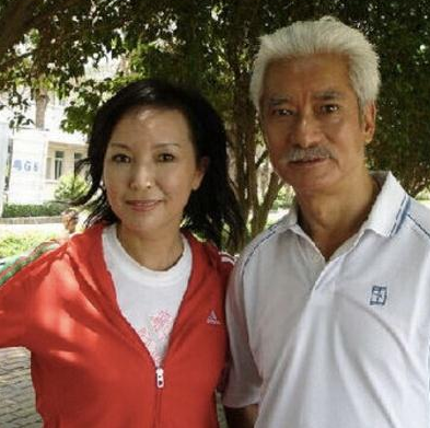 他演霍元甲老婆演苗翠花如今一头白发的高雄受人们非议实在冤