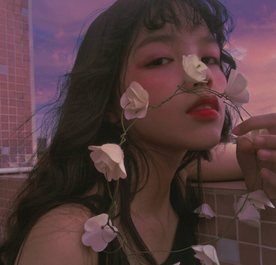 vip·超火·原宿风女生头像:折磨人的不是离别,而是感动的回忆