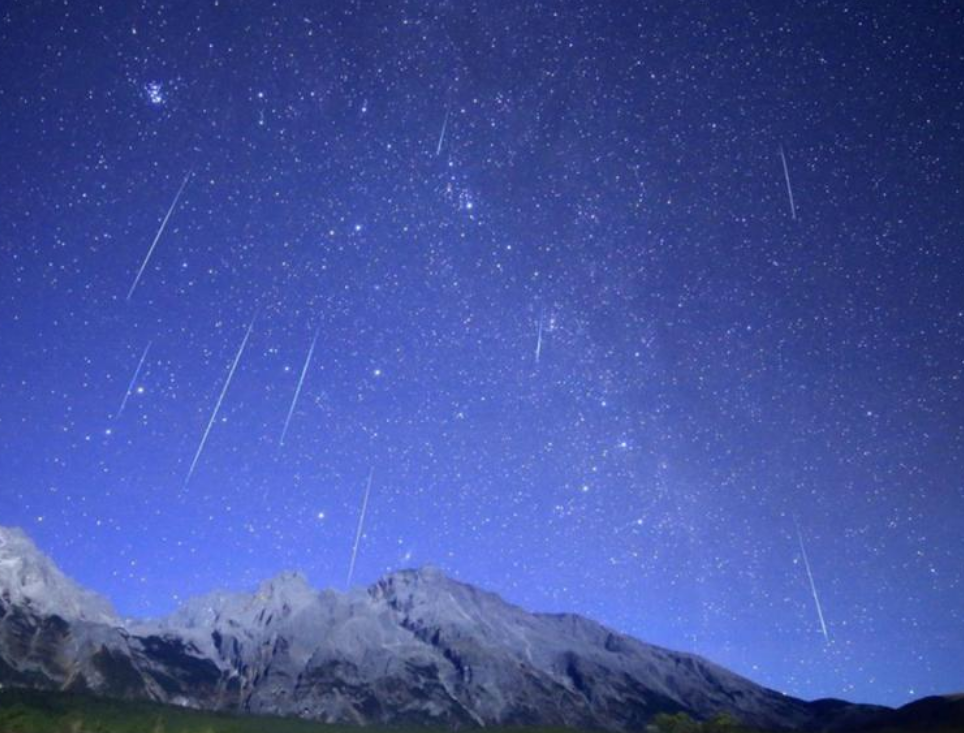 流星雨高清精美壁纸,唯美梦幻的美丽星空