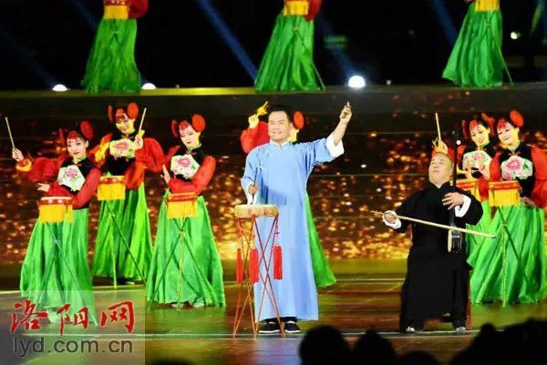 来自洛阳幼儿师范学校的刘柏江,这个16岁的女孩和她
