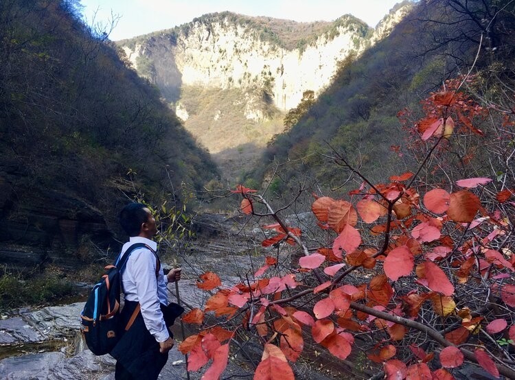 寻幽巩义 探秘九龙大峡谷