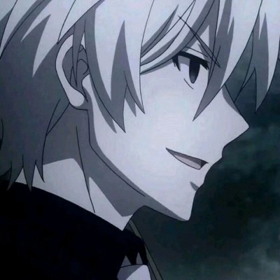 动漫男生头像:天气渐冷,希望可爱的你安心躺在被窝里换着好看的头像!