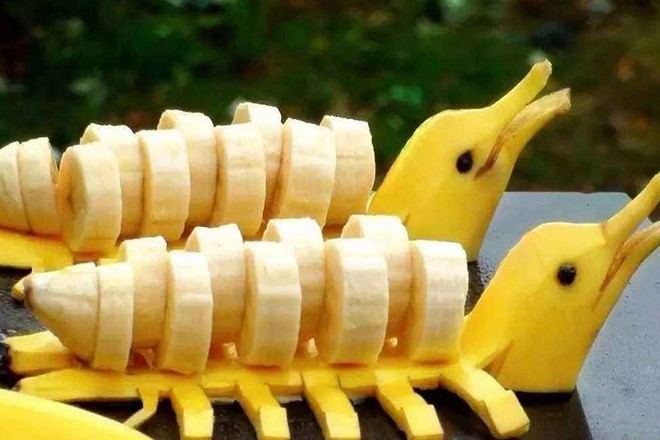这种香蕉叫做"大麦克",也叫做"大米七",是两百年前的人们食用的香蕉