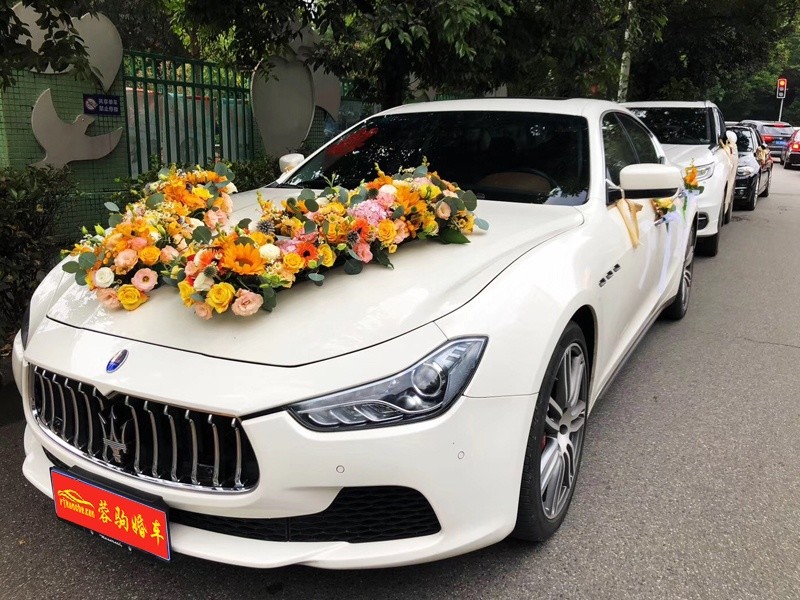 成都热门主流婚车车型有哪些,2020成都婚车租赁价格详解!