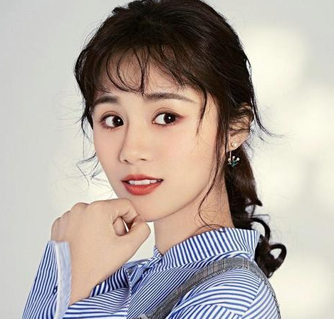 "隐婚多年"的女艺人,已经结婚好多年,30岁看起来像18岁