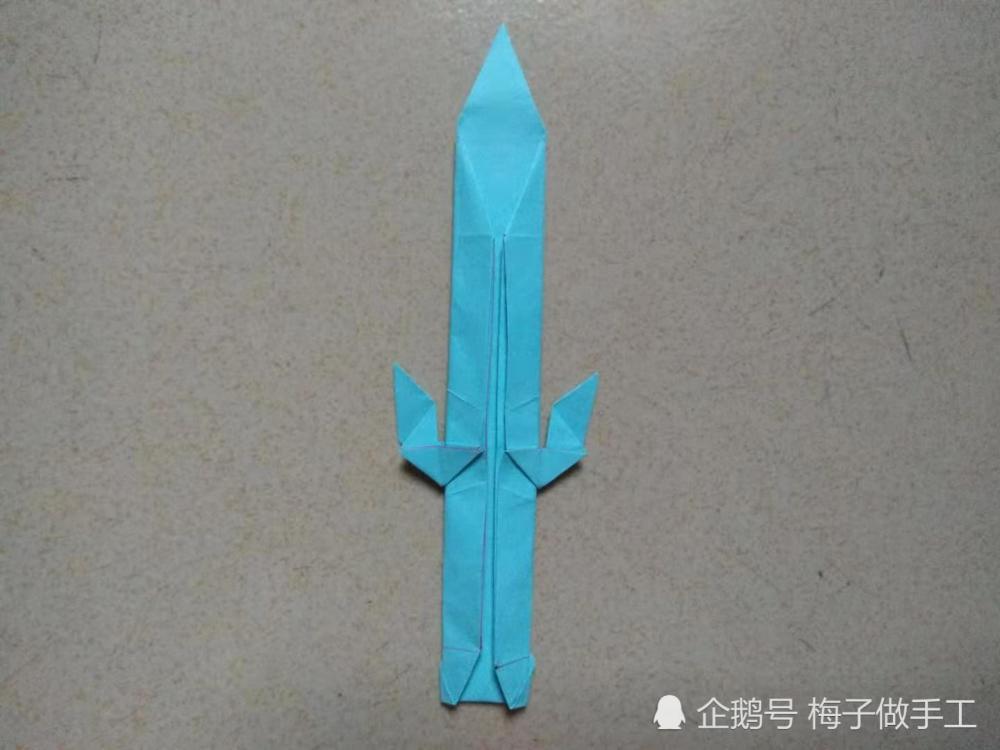 手工折纸diy:用纸怎么折一把宝剑?小朋友也能做的折纸