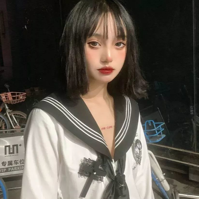 高冷范女神头像