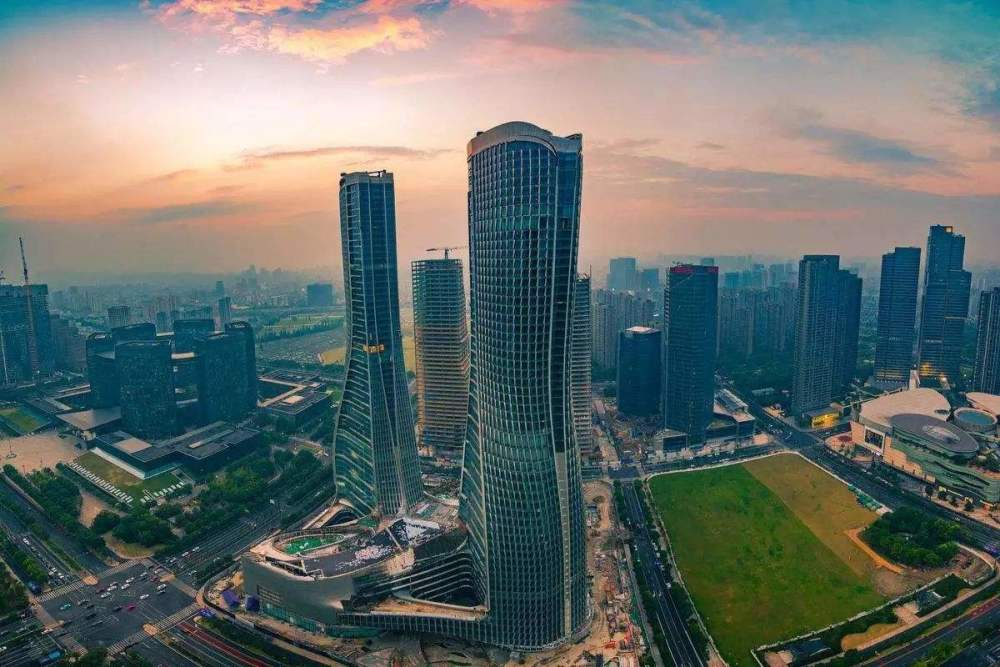 宁波经济总量是衢州的几倍_经济全球化(3)