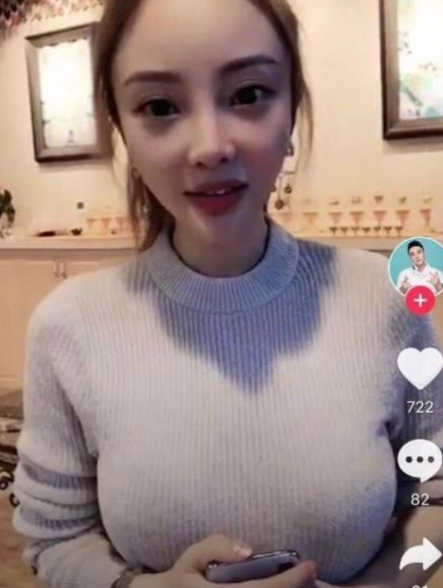 李小璐直播带货吸10万人围观,销量却惨淡无比,李小璐