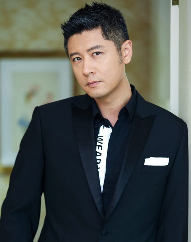 实力演员任重精美图集,休闲帅气,暖男气质十足