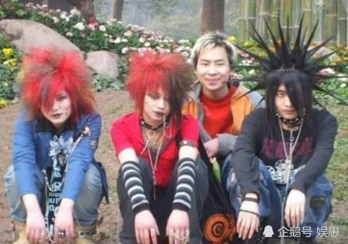 还记得"葬爱家族"的创始人吗?曾因长得帅被富婆狂追,现状让人吃惊
