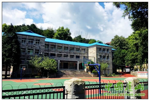 庐山中学在2019年全市中考考评排名第一