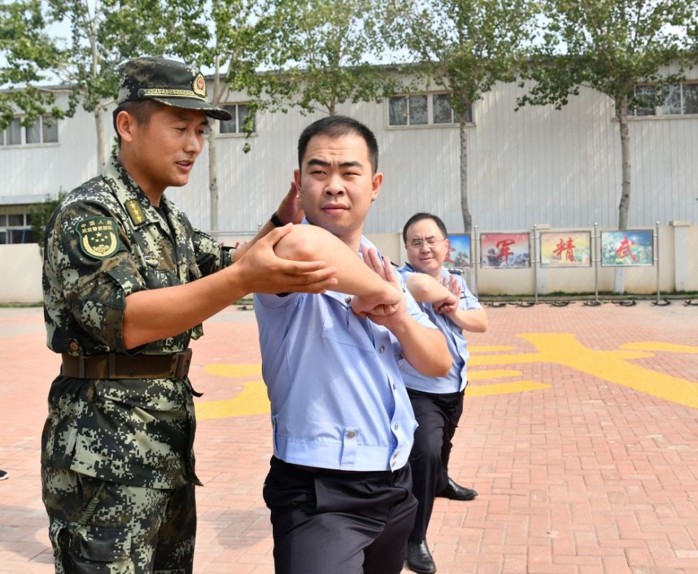 林祥飞勤钻苦学成才立足岗位奉献