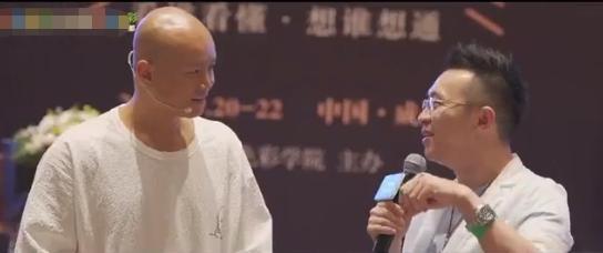 当初在台上耍酒疯,喝醉怒骂金星和鲁豫的乐嘉去哪了?