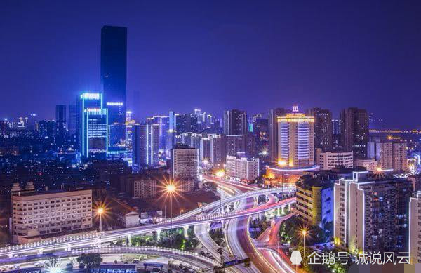 长沙经济总量排名全国_长沙2020年经济占比图(2)