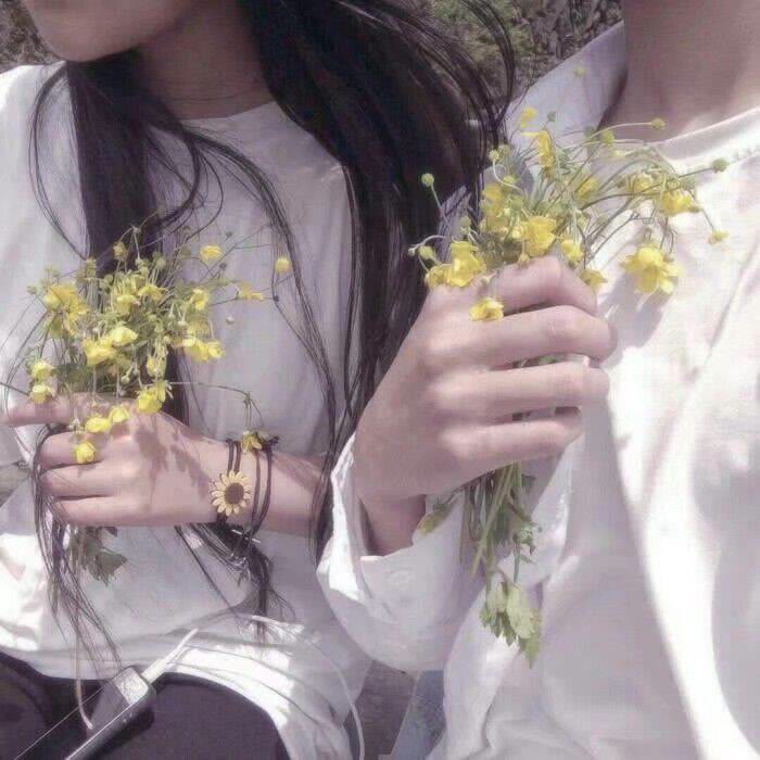 情侣头像:下意识的惦记和语气里慢慢的温柔,最是让人感动!