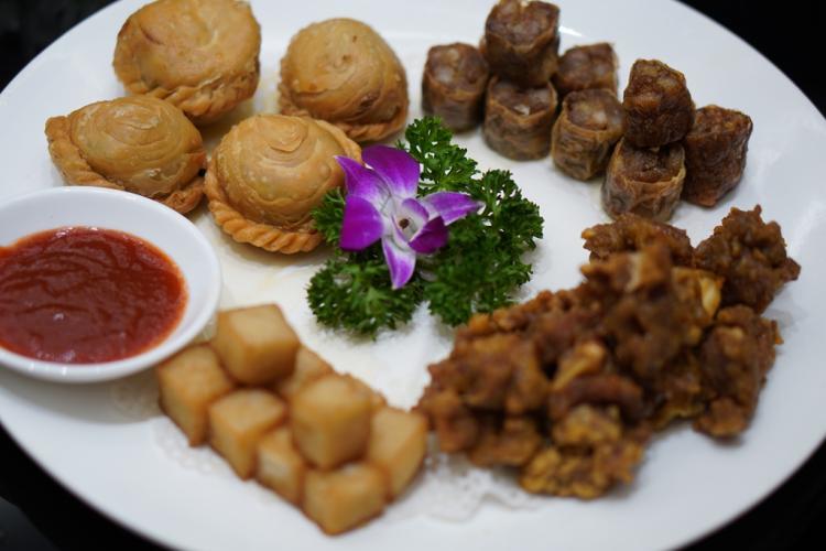 佳味馆海鲜酒楼(海沧鼓浪湾分店 地址:厦门市海沧区滨湖东路99号鼓浪