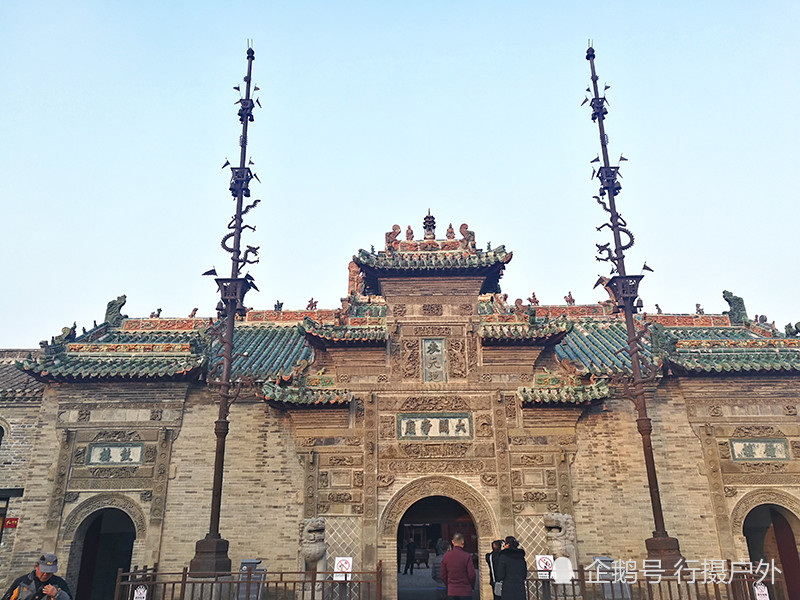到安徽亳州旅游,花戏楼是首选之地,这座保存完好原汁原味的名胜古迹
