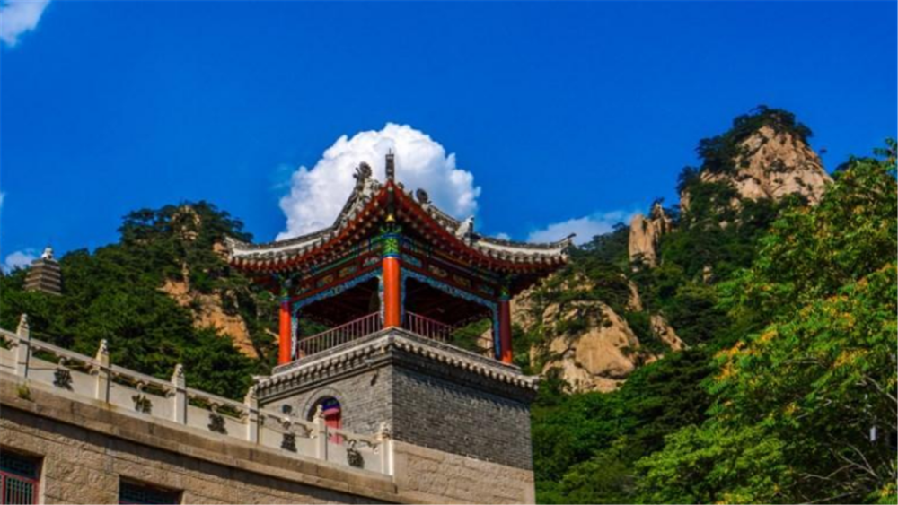 辽宁经济总量第一_辽宁经济职业技术学院(3)