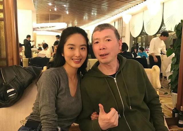 《只有芸知道》女主杨采钰相恋57岁男友,是