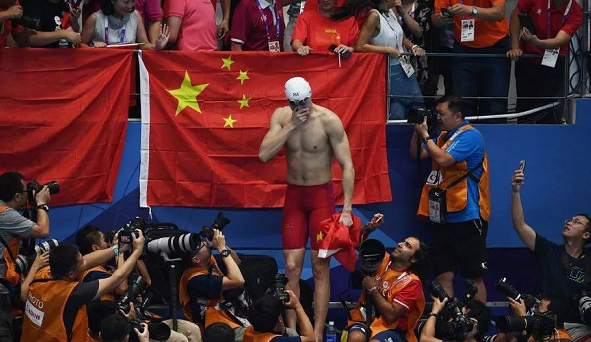 《工人日报》评孙杨言论：不是无知，就是自恋