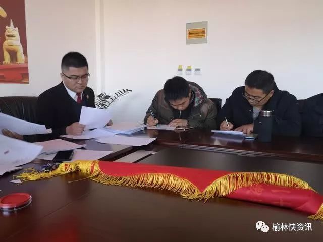 年关将至神木法院自制一庭为12位农民工讨回100余万血汗钱初中教具化学实验执行图片